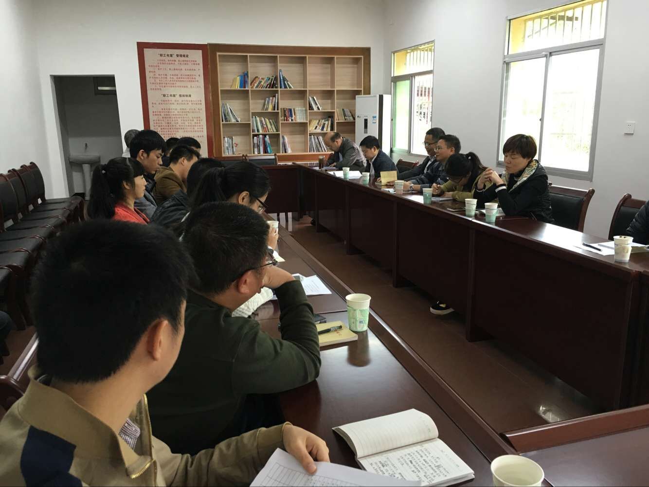 MILAN体育召开纪念建局60周年座谈会.jpg
